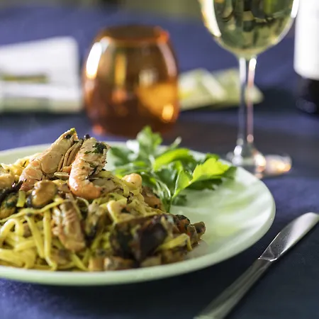 Amadei Blumen Szálloda