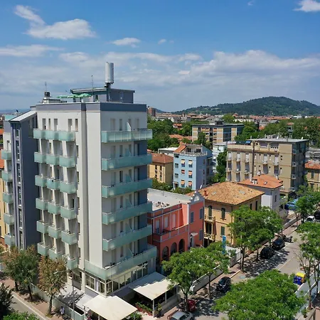 Amadei Blumen Szálloda 3*