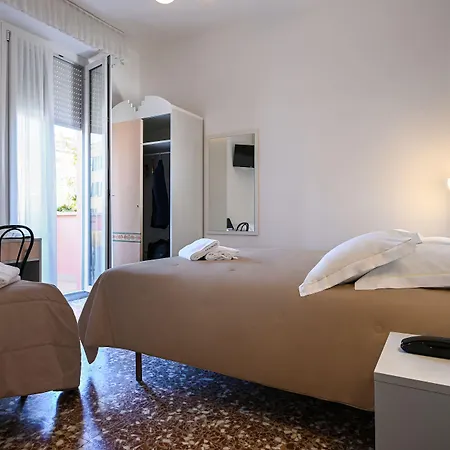 Amadei Blumen Hotell Pesaro