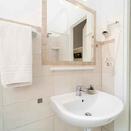 Amadei Blumen Hotell Pesaro
