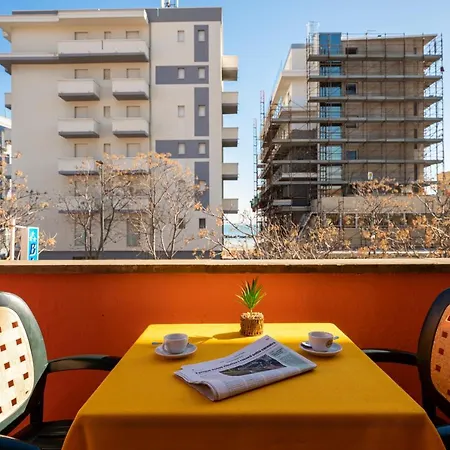 Hotel Amadei Blumen 3*