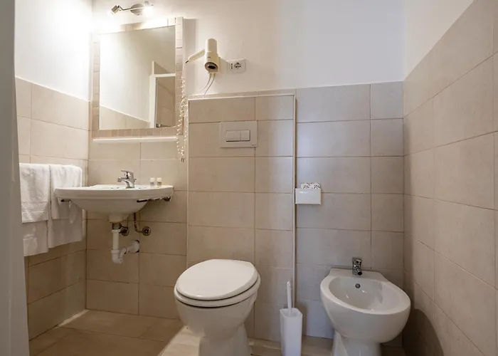 Ξενοδοχείο Amadei Blumen 3*