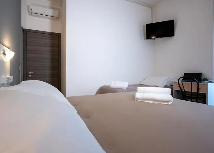 Amadei Blumen فندق بيزارو