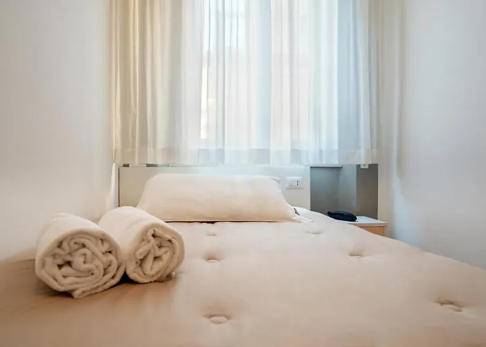 Amadei Blumen 3* Πέζαρο