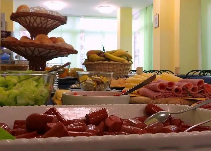 Amadei Blumen Πέζαρο