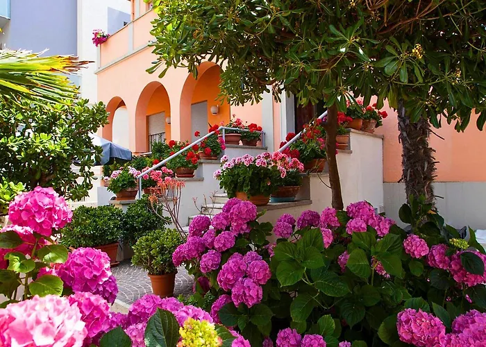 Amadei Blumen Πέζαρο