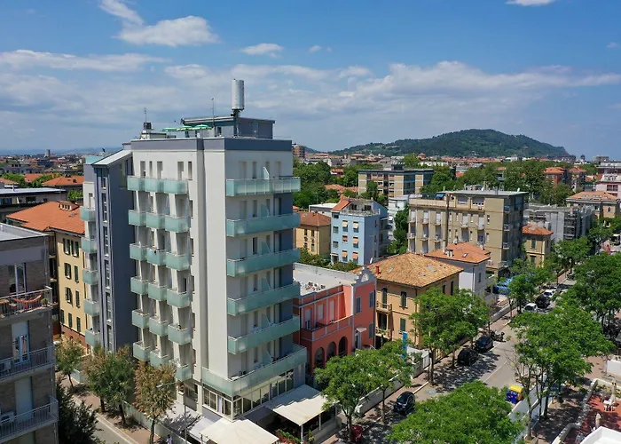 Amadei Blumen Ξενοδοχείο 3*