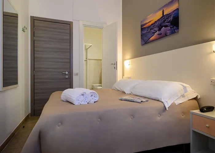 Amadei Blumen 3* Πέζαρο