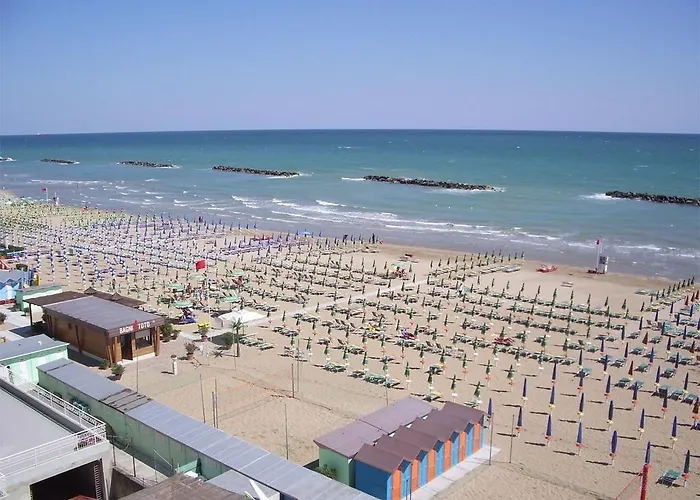 Ξενοδοχείο Amadei Blumen Πέζαρο