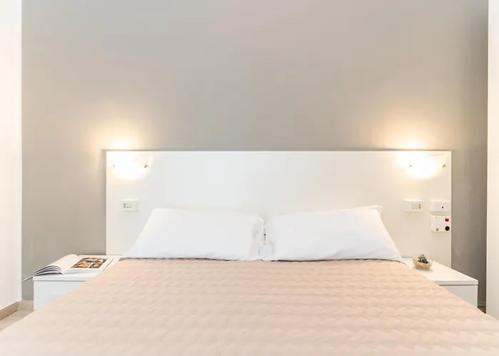 Amadei Blumen فندق بيزارو